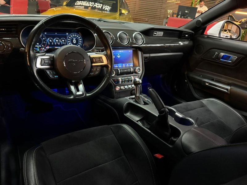Ford MUSTANG 5.0 V8 TI-VCT GASOLINA BLACK SHADOW SELECTSHIFT 2019/2020 CASTELLAN E TOMAZONI MOTORS CAXIAS DO SUL / Carros no Vale Ford MUSTANG 5.0 V8 TI-VCT GASOLINA BLACK SHADOW SELECTSHIFT 2019/2020 CASTELLAN E TOMAZONI MOTORS CAXIAS DO SUL / Carros no Vale