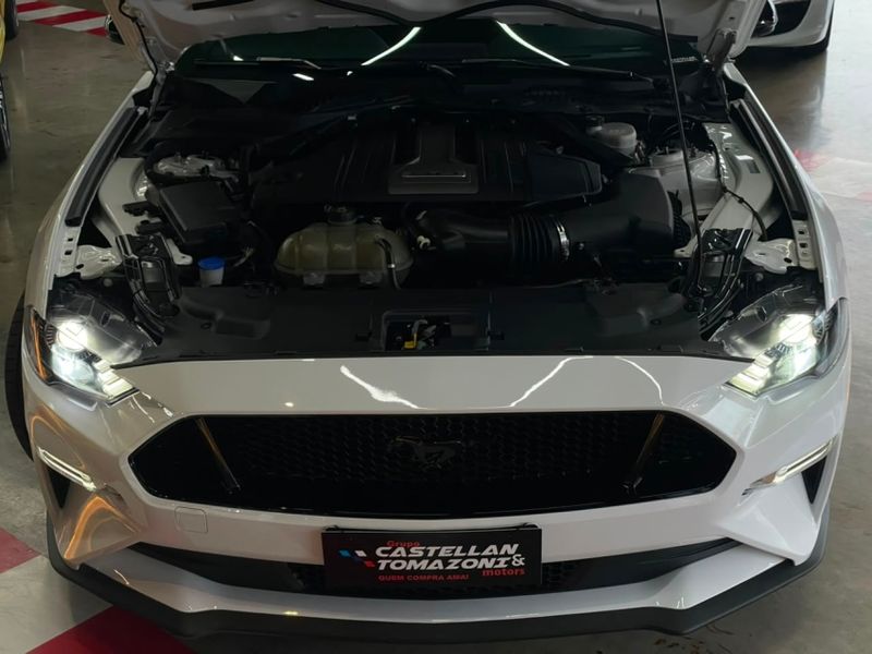 Ford MUSTANG 5.0 V8 TI-VCT GASOLINA BLACK SHADOW SELECTSHIFT 2019/2020 CASTELLAN E TOMAZONI MOTORS CAXIAS DO SUL / Carros no Vale