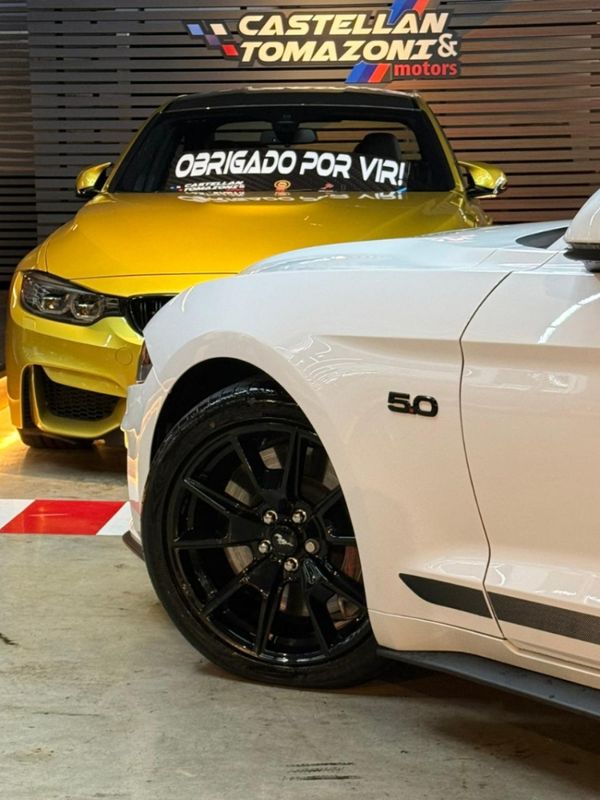 Ford MUSTANG 5.0 V8 TI-VCT GASOLINA BLACK SHADOW SELECTSHIFT 2019/2020 CASTELLAN E TOMAZONI MOTORS CAXIAS DO SUL / Carros no Vale Ford MUSTANG 5.0 V8 TI-VCT GASOLINA BLACK SHADOW SELECTSHIFT 2019/2020 CASTELLAN E TOMAZONI MOTORS CAXIAS DO SUL / Carros no Vale
