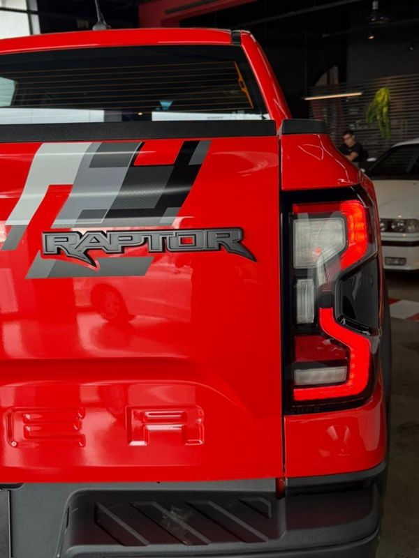 Ford RANGER 3.0 V6 TURBO GASOLINA RAPTOR 4X4 AUTOMÁTICO 2024/2024 CASTELLAN E TOMAZONI MOTORS CAXIAS DO SUL / Carros no Vale Ford RANGER 3.0 V6 TURBO GASOLINA RAPTOR 4X4 AUTOMÁTICO 2024/2024 CASTELLAN E TOMAZONI MOTORS CAXIAS DO SUL / Carros no Vale