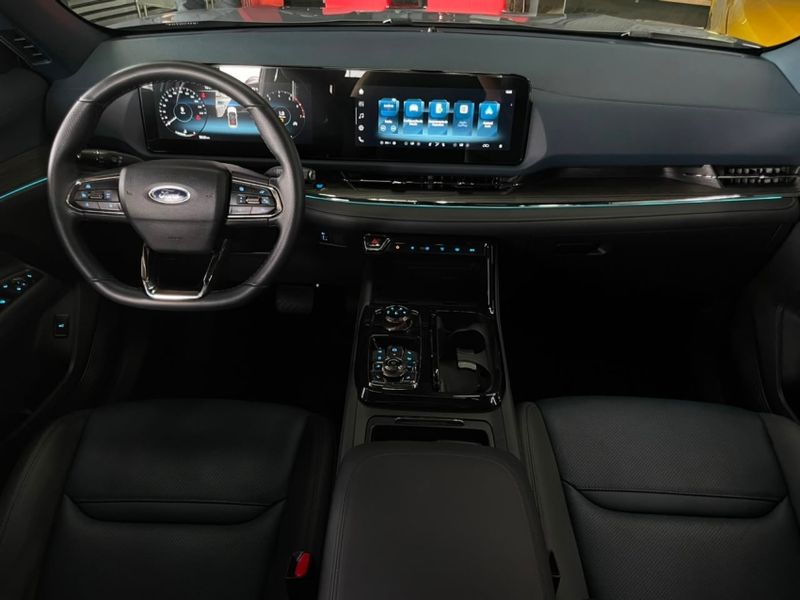 Ford TERRITORY 1.5 ECOBOOST GTDI GASOLINA TITANIUM AUTOMÁTICO 2024/2025 CASTELLAN E TOMAZONI MOTORS CAXIAS DO SUL / Carros no Vale