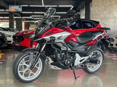 Honda NC 750 X NOVÍSSIMA + ACESSÓRIOS 2019/2019 CASTELLAN E TOMAZONI MOTORS CAXIAS DO SUL / Carros no Vale