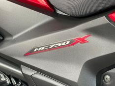 Honda NC 750 X NOVÍSSIMA + ACESSÓRIOS 2019/2019 CASTELLAN E TOMAZONI MOTORS CAXIAS DO SUL / Carros no Vale