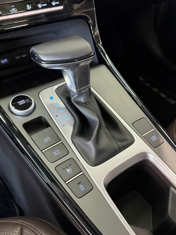 Hyundai CRETA 1.0 TGDI FLEX PLATINUM AUTOMÁTICO 2022/2023 CASTELLAN E TOMAZONI MOTORS CAXIAS DO SUL / Carros no Vale