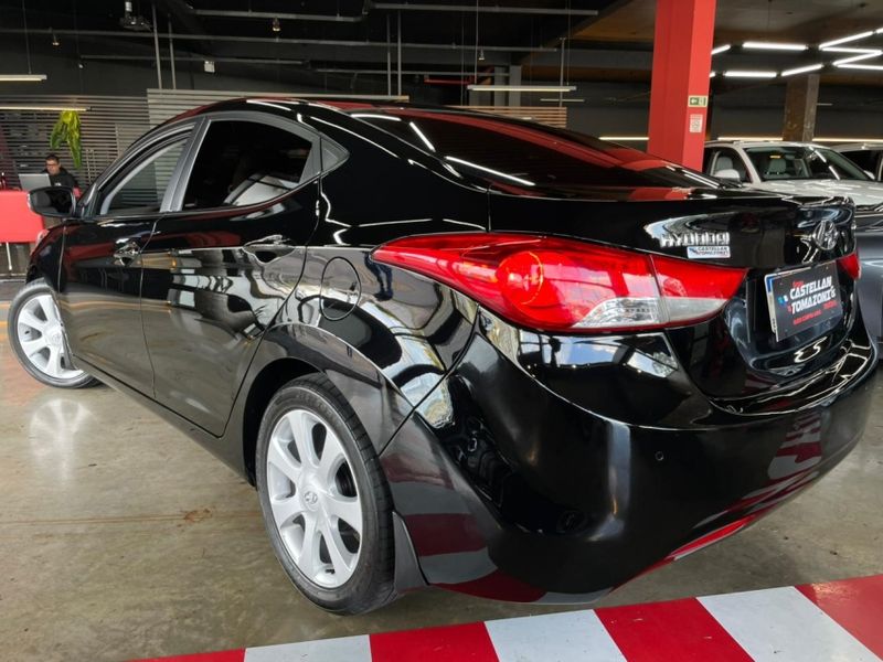 Hyundai ELANTRA 2.0 GLS 16V FLEX 4P AUTOMÁTICO 2011/2012 CASTELLAN E TOMAZONI MOTORS CAXIAS DO SUL / Carros no Vale Hyundai ELANTRA 2.0 GLS 16V FLEX 4P AUTOMÁTICO 2011/2012 CASTELLAN E TOMAZONI MOTORS CAXIAS DO SUL / Carros no Vale