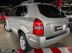 Hyundai TUCSON 2.0 MPFI GL 16V 142CV 2WD GASOLINA 4P AUTOMÁTICO 2009/2010 CASTELLAN E TOMAZONI MOTORS CAXIAS DO SUL / Carros no Vale