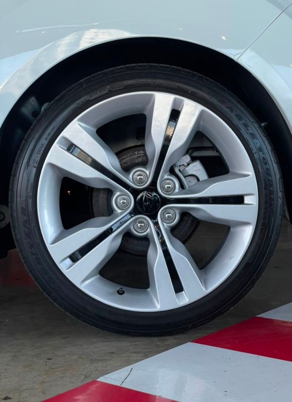Hyundai VELOSTER 1.6 16V GASOLINA 3P AUTOMÁTICO 2012/2013 CASTELLAN E TOMAZONI MOTORS CAXIAS DO SUL / Carros no Vale Hyundai VELOSTER 1.6 16V GASOLINA 3P AUTOMÁTICO 2012/2013 CASTELLAN E TOMAZONI MOTORS CAXIAS DO SUL / Carros no Vale