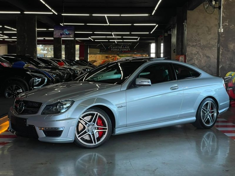 Mercedes-Benz C 63 AMG 6.2 V8 GASOLINA COUPÉ MCT 2013/2013 CASTELLAN E TOMAZONI MOTORS CAXIAS DO SUL / Carros no Vale Mercedes-Benz C 63 AMG 6.2 V8 GASOLINA COUPÉ MCT 2013/2013 CASTELLAN E TOMAZONI MOTORS CAXIAS DO SUL / Carros no Vale