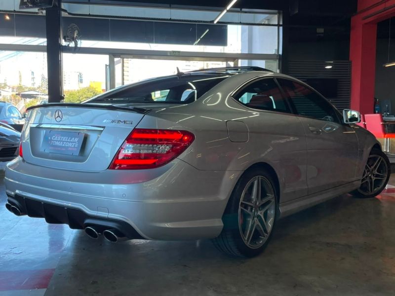 Mercedes-Benz C 63 AMG 6.2 V8 GASOLINA COUPÉ MCT 2013/2013 CASTELLAN E TOMAZONI MOTORS CAXIAS DO SUL / Carros no Vale Mercedes-Benz C 63 AMG 6.2 V8 GASOLINA COUPÉ MCT 2013/2013 CASTELLAN E TOMAZONI MOTORS CAXIAS DO SUL / Carros no Vale