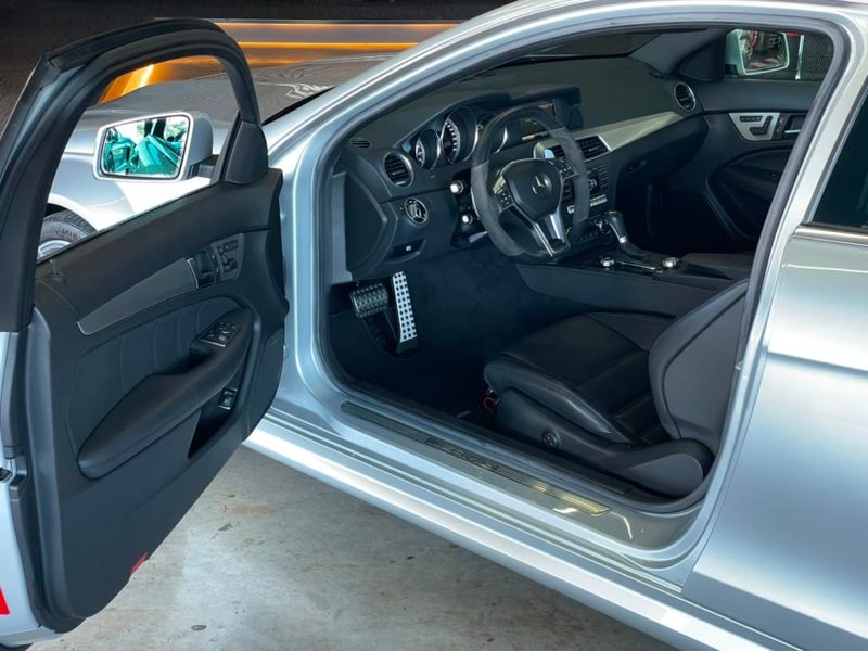 Mercedes-Benz C 63 AMG 6.2 V8 GASOLINA COUPÉ MCT 2013/2013 CASTELLAN E TOMAZONI MOTORS CAXIAS DO SUL / Carros no Vale Mercedes-Benz C 63 AMG 6.2 V8 GASOLINA COUPÉ MCT 2013/2013 CASTELLAN E TOMAZONI MOTORS CAXIAS DO SUL / Carros no Vale