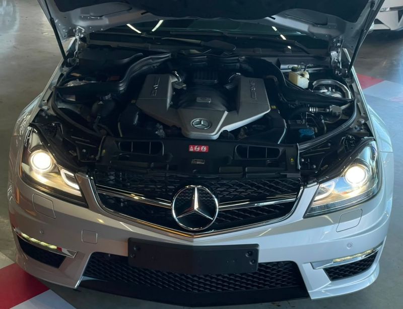 Mercedes-Benz C 63 AMG 6.2 V8 GASOLINA COUPÉ MCT 2013/2013 CASTELLAN E TOMAZONI MOTORS CAXIAS DO SUL / Carros no Vale Mercedes-Benz C 63 AMG 6.2 V8 GASOLINA COUPÉ MCT 2013/2013 CASTELLAN E TOMAZONI MOTORS CAXIAS DO SUL / Carros no Vale