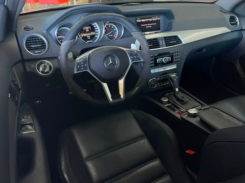 Mercedes-Benz C 63 AMG 6.2 V8 GASOLINA COUPÉ MCT 2013/2013 CASTELLAN E TOMAZONI MOTORS CAXIAS DO SUL / Carros no Vale Mercedes-Benz C 63 AMG 6.2 V8 GASOLINA COUPÉ MCT 2013/2013 CASTELLAN E TOMAZONI MOTORS CAXIAS DO SUL / Carros no Vale