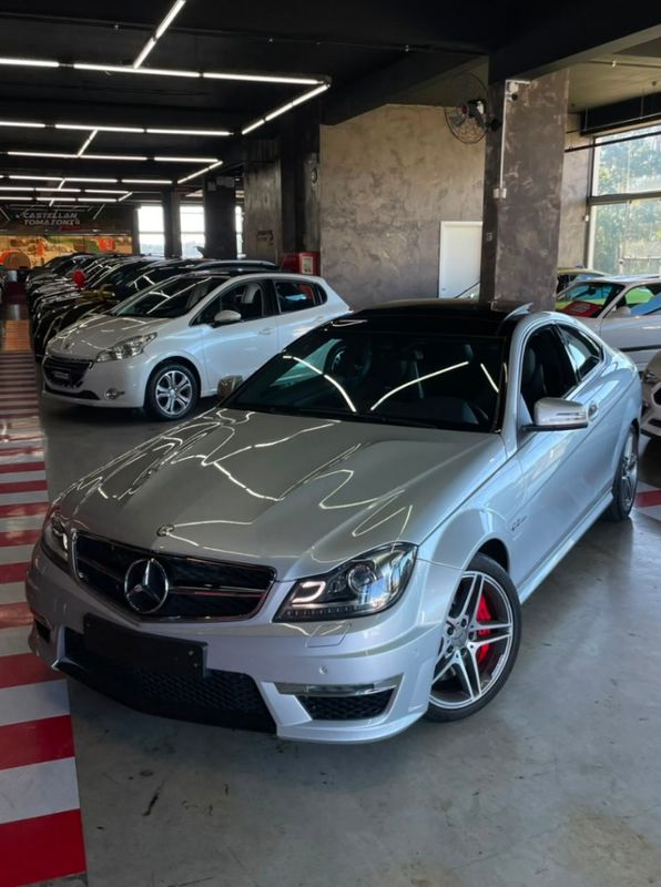 Mercedes-Benz C 63 AMG 6.2 V8 GASOLINA COUPÉ MCT 2013/2013 CASTELLAN E TOMAZONI MOTORS CAXIAS DO SUL / Carros no Vale Mercedes-Benz C 63 AMG 6.2 V8 GASOLINA COUPÉ MCT 2013/2013 CASTELLAN E TOMAZONI MOTORS CAXIAS DO SUL / Carros no Vale