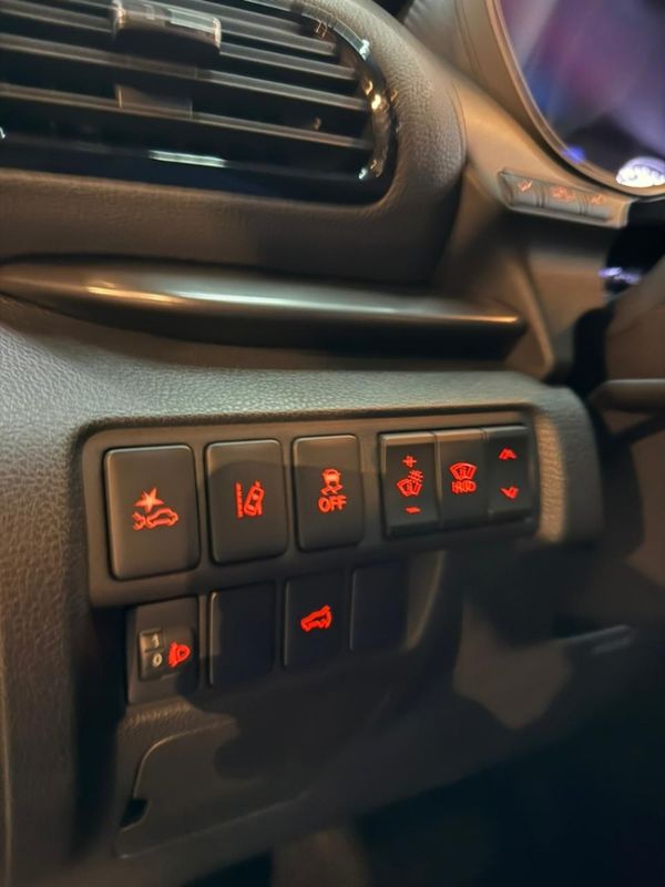 Mitsubishi ECLIPSE CROSS 1.5 MIVEC TURBO GASOLINA HPE-S BLACK S-AWC CVT 2025/2026 CASTELLAN E TOMAZONI MOTORS CAXIAS DO SUL / Carros no Vale Mitsubishi ECLIPSE CROSS 1.5 MIVEC TURBO GASOLINA HPE-S BLACK S-AWC CVT 2025/2026 CASTELLAN E TOMAZONI MOTORS CAXIAS DO SUL / Carros no Vale