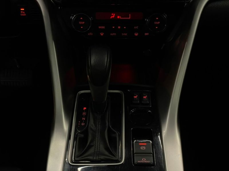 Mitsubishi ECLIPSE CROSS 1.5 MIVEC TURBO GASOLINA HPE-S CVT 2023/2023 CASTELLAN E TOMAZONI MOTORS CAXIAS DO SUL / Carros no Vale Mitsubishi ECLIPSE CROSS 1.5 MIVEC TURBO GASOLINA HPE-S CVT 2023/2023 CASTELLAN E TOMAZONI MOTORS CAXIAS DO SUL / Carros no Vale