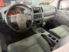 Nissan FRONTIER 2.5 XE 4X4 CD TURBO ELETRONIC DIESEL 4P MANUAL 2010/2010 CASTELLAN E TOMAZONI MOTORS CAXIAS DO SUL / Carros no Vale