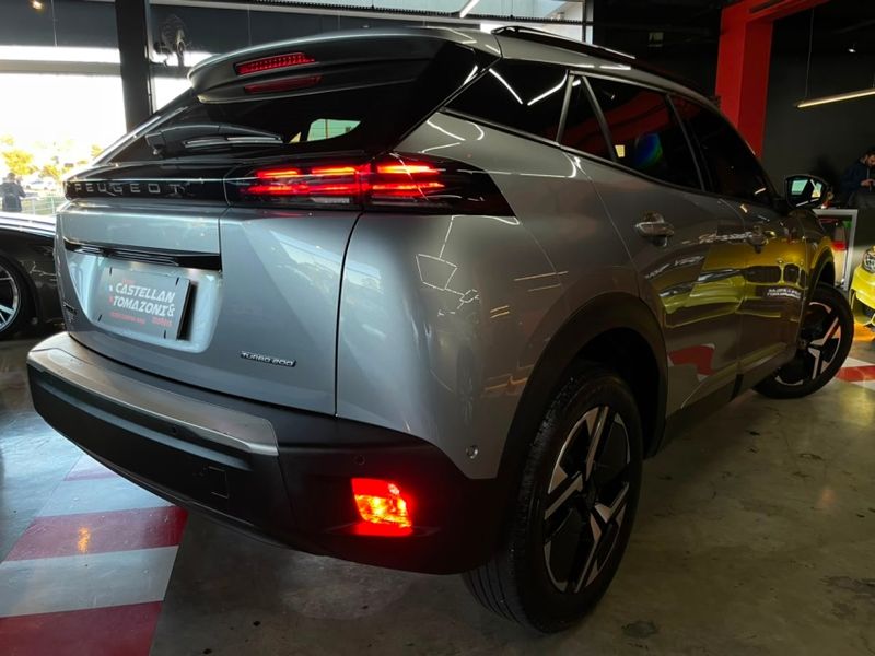 Peugeot 2008 1.0 TURBO 200 FLEX ALLURE CVT 2024/2025 CASTELLAN E TOMAZONI MOTORS CAXIAS DO SUL / Carros no Vale Peugeot 2008 1.0 TURBO 200 FLEX ALLURE CVT 2024/2025 CASTELLAN E TOMAZONI MOTORS CAXIAS DO SUL / Carros no Vale