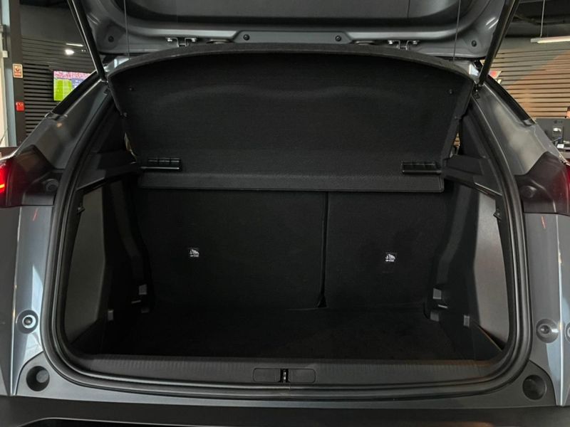 Peugeot 2008 1.0 TURBO 200 FLEX GT CVT 2024/2025 CASTELLAN E TOMAZONI MOTORS CAXIAS DO SUL / Carros no Vale
