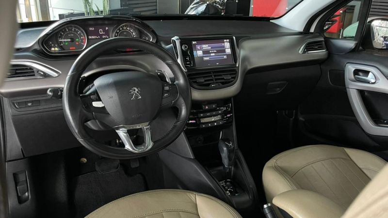 Peugeot 208 1.6 GRIFFE 16V FLEX 4P AUTOMÁTICO 2017/2017 CASTELLAN E TOMAZONI MOTORS CAXIAS DO SUL / Carros no Vale Peugeot 208 1.6 GRIFFE 16V FLEX 4P AUTOMÁTICO 2017/2017 CASTELLAN E TOMAZONI MOTORS CAXIAS DO SUL / Carros no Vale