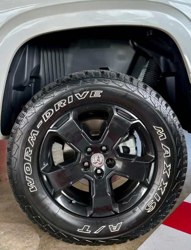 Ram RAMPAGE 2.0 HURRICANE 4 TURBO GASOLINA LARAMIE 4X4 AUTOMÁTICO 2023/2024 CASTELLAN E TOMAZONI MOTORS CAXIAS DO SUL / Carros no Vale Ram RAMPAGE 2.0 HURRICANE 4 TURBO GASOLINA LARAMIE 4X4 AUTOMÁTICO 2023/2024 CASTELLAN E TOMAZONI MOTORS CAXIAS DO SUL / Carros no Vale