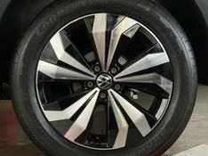 Volkswagen T-CROSS 1.4 250 TSI TOTAL FLEX HIGHLINE AUTOMÁTICO 2022/2022 CASTELLAN E TOMAZONI MOTORS CAXIAS DO SUL / Carros no Vale