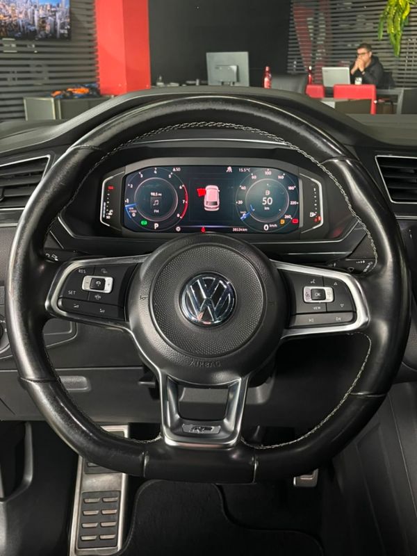 Volkswagen TIGUAN 2.0 350 TSI GASOLINA ALLSPACE R-LINE 4MOTION DSG 2019/2019 CASTELLAN E TOMAZONI MOTORS CAXIAS DO SUL / Carros no Vale Volkswagen TIGUAN 2.0 350 TSI GASOLINA ALLSPACE R-LINE 4MOTION DSG 2019/2019 CASTELLAN E TOMAZONI MOTORS CAXIAS DO SUL / Carros no Vale