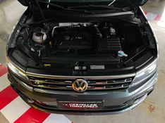 Volkswagen TIGUAN 2.0 350 TSI GASOLINA ALLSPACE R-LINE 4MOTION DSG 2019/2019 CASTELLAN E TOMAZONI MOTORS CAXIAS DO SUL / Carros no Vale