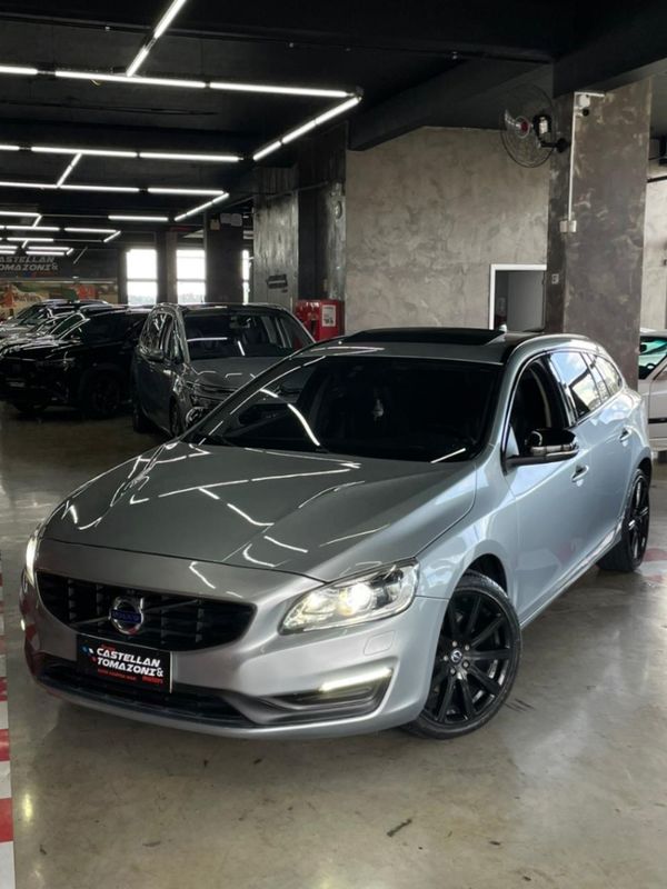 Volvo V60 2.0 T5 MOMENTUM TURBO GASOLINA 4P AUTOMÁTICO 2016/2016 CASTELLAN E TOMAZONI MOTORS CAXIAS DO SUL / Carros no Vale Volvo V60 2.0 T5 MOMENTUM TURBO GASOLINA 4P AUTOMÁTICO 2016/2016 CASTELLAN E TOMAZONI MOTORS CAXIAS DO SUL / Carros no Vale