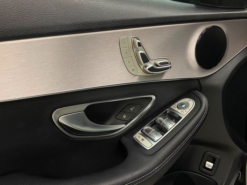 Mercedes-Benz C 200 1.5 EQ BOOST HÍBRIDO 9G-TRONIC 2018/2019 DRSUL SEMINOVOS CAXIAS DO SUL – LAJEADO – SANTA CRUZ DO SUL / Carros no Vale Mercedes-Benz C 200 1.5 EQ BOOST HÍBRIDO 9G-TRONIC 2018/2019 DRSUL SEMINOVOS CAXIAS DO SUL – LAJEADO – SANTA CRUZ DO SUL / Carros no Vale