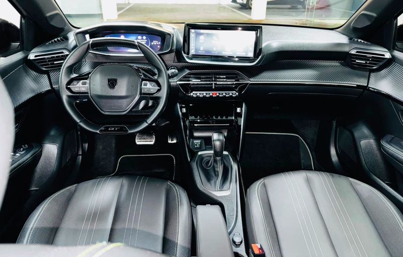 Peugeot 208 1.0 TURBO 200 FLEX GT CVT 2024/2025 DRSUL SEMINOVOS CAXIAS DO SUL – LAJEADO – SANTA CRUZ DO SUL / Carros no Vale