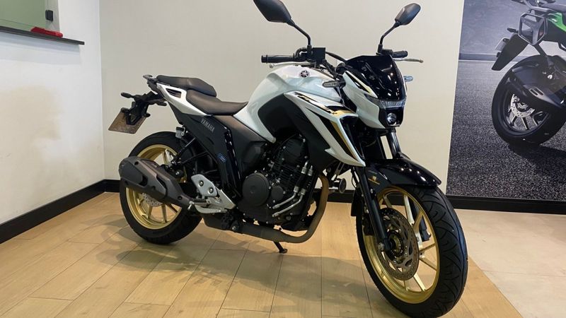 Yamaha Fazer 250 2025/2025 DRSUL SEMINOVOS CAXIAS DO SUL – LAJEADO – SANTA CRUZ DO SUL / Carros no Vale