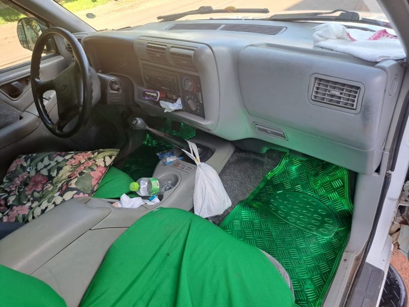 Chevrolet S10 2.2 EFI DLX 4X2 CD 8V GASOLINA 4P MANUAL 1995/1996 CAMINHÕES & CAMIONETAS PASSO FUNDO / Carros no Vale Chevrolet S10 2.2 EFI DLX 4X2 CD 8V GASOLINA 4P MANUAL 1995/1996 CAMINHÕES & CAMIONETAS PASSO FUNDO / Carros no Vale