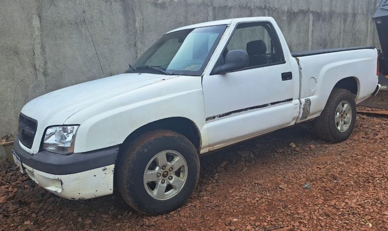 Chevrolet S10 2.8 4X2 CS 12V TURBO INTERCOOLER DIESEL 2P MANUAL 2001/2001 CAMINHÕES & CAMIONETAS PASSO FUNDO / Carros no Vale