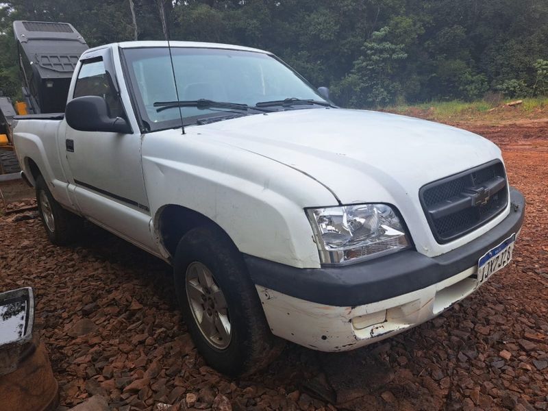 Chevrolet S10 2.8 4X2 CS 12V TURBO INTERCOOLER DIESEL 2P MANUAL 2001/2001 CAMINHÕES & CAMIONETAS PASSO FUNDO / Carros no Vale