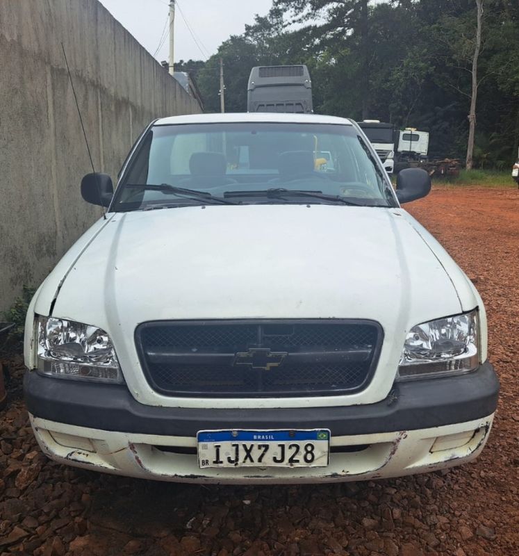 Chevrolet S10 2.8 4X2 CS 12V TURBO INTERCOOLER DIESEL 2P MANUAL 2001/2001 CAMINHÕES & CAMIONETAS PASSO FUNDO / Carros no Vale