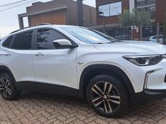 Chevrolet TRACKER 1.0 TURBO FLEX LT AUTOMÁTICO 2024/2025 CAMINHÕES & CAMIONETAS PASSO FUNDO / Carros no Vale