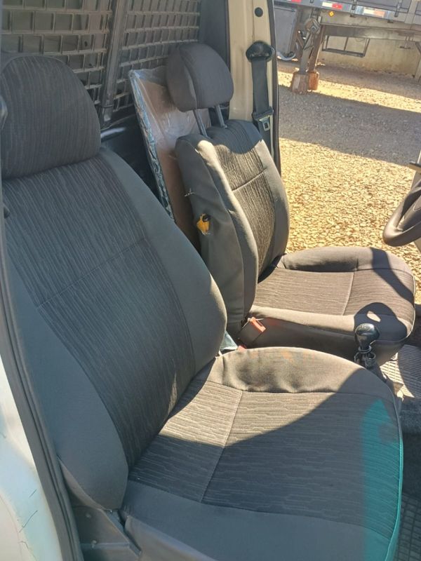 Fiat FIORINO 1.3 MPI FURGÃO 8V FLEX 2P MANUAL 2013/2013 CAMINHÕES & CAMIONETAS PASSO FUNDO / Carros no Vale