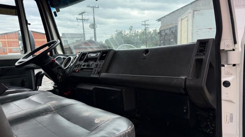 Ford Cargo 1517 Turbo Munck 2008/2009 CAMINHÕES & CAMIONETAS PASSO FUNDO / Carros no Vale