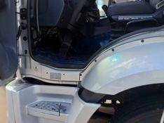 Ford Cargo 2429 E 6×2 Turbo (E5) 2014/2015 CAMINHÕES & CAMIONETAS PASSO FUNDO / Carros no Vale