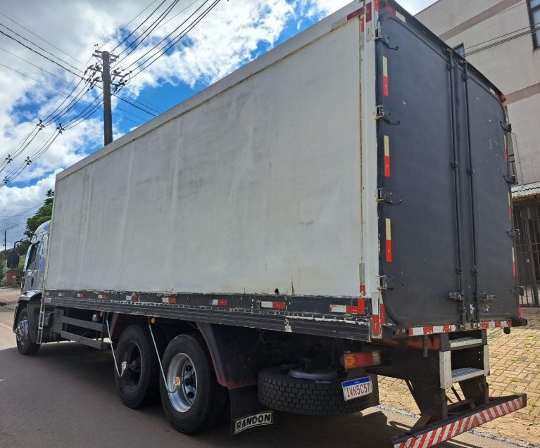 Ford Cargo 2429 E 6×2 Turbo (E5) 2014/2015 CAMINHÕES & CAMIONETAS PASSO FUNDO / Carros no Vale