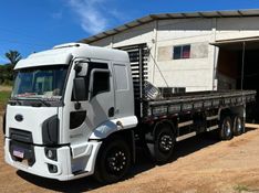 Ford Cargo 2429 E 8×2 Turbo 2p 2016/2017 CAMINHÕES & CAMIONETAS PASSO FUNDO / Carros no Vale