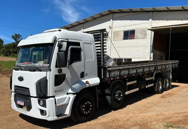 Ford Cargo 2429 E 8×2 Turbo 2p 2016/2017 CAMINHÕES & CAMIONETAS PASSO FUNDO / Carros no Vale Ford Cargo 2429 E 8×2 Turbo 2p 2016/2017 CAMINHÕES & CAMIONETAS PASSO FUNDO / Carros no Vale