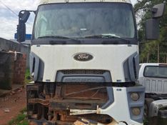 Ford Cargo 2842 E Turbo 6×2 2014/2014 CAMINHÕES & CAMIONETAS PASSO FUNDO / Carros no Vale