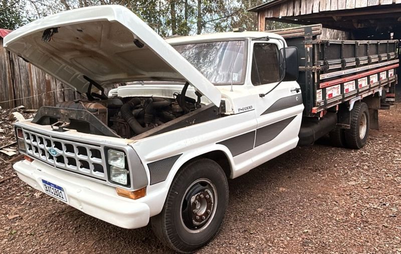 Ford F-4000 TURBO MWM Graneleiro 1989/1989 CAMINHÕES & CAMIONETAS PASSO FUNDO / Carros no Vale