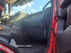 Iveco Stralis 600-S44T TB 6×2 2p (diesel)(E5) 2014/2014 CAMINHÕES & CAMIONETAS PASSO FUNDO / Carros no Vale