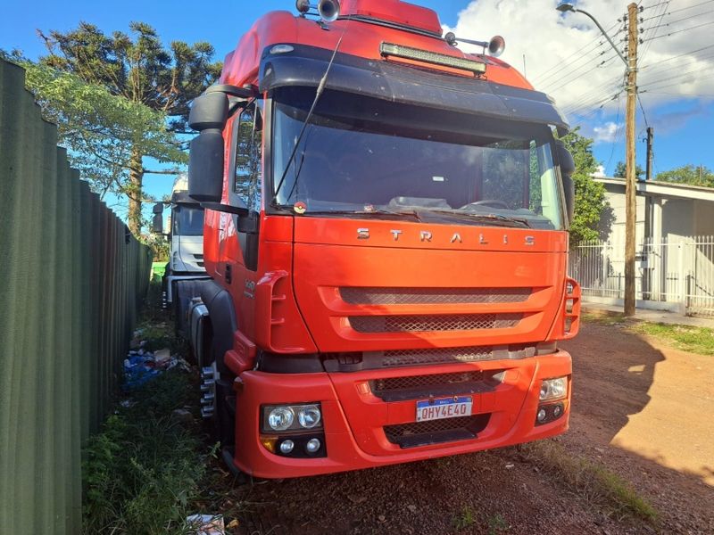 Iveco Stralis 600-S44T TB 6×2 2p (diesel)(E5) 2014/2014 CAMINHÕES & CAMIONETAS PASSO FUNDO / Carros no Vale