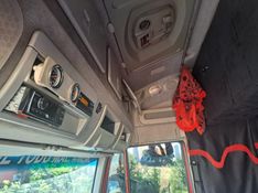 Iveco Stralis 600-S44T TB 6×2 2p (diesel)(E5) 2014/2014 CAMINHÕES & CAMIONETAS PASSO FUNDO / Carros no Vale