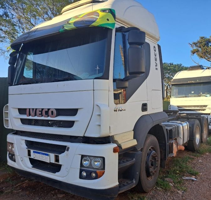 Iveco Stralis NR 570-S41T 3-Eixos 2p 2011/2011 CAMINHÕES & CAMIONETAS PASSO FUNDO / Carros no Vale