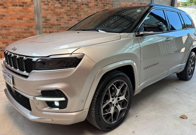 JEEP COMMANDER 1.3 T270 TURBO FLEX OVERLAND AT6 2022/2022 CAMINHÕES & CAMIONETAS PASSO FUNDO / Carros no Vale JEEP COMMANDER 1.3 T270 TURBO FLEX OVERLAND AT6 2022/2022 CAMINHÕES & CAMIONETAS PASSO FUNDO / Carros no Vale