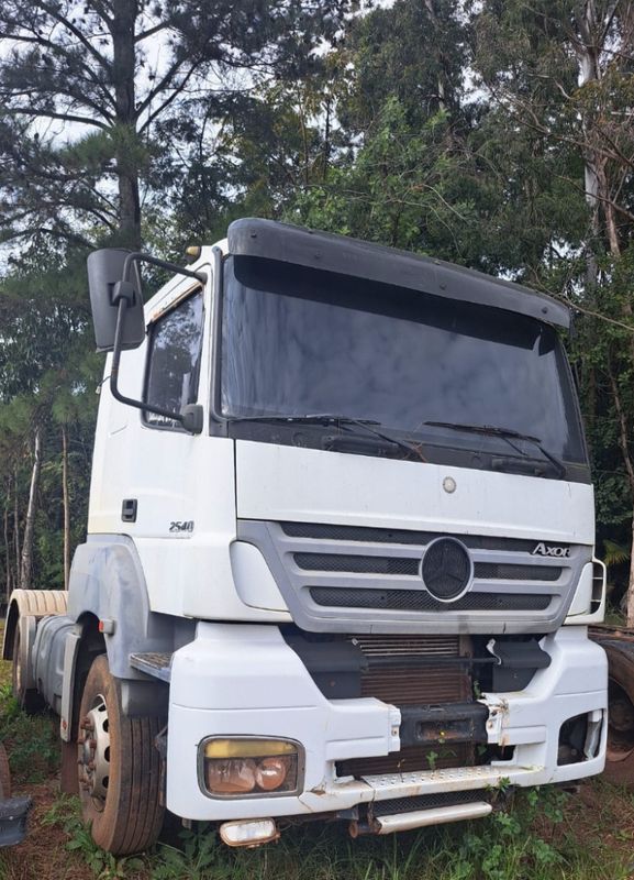 Mercedes-Benz 2540 Axor 2540 S 6×2 2p 2009/2009 CAMINHÕES & CAMIONETAS PASSO FUNDO / Carros no Vale